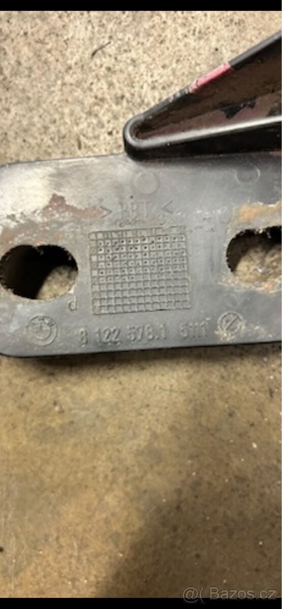 BMW e36 zbytek NÁHRADNÍCH DÍLŮ - 13