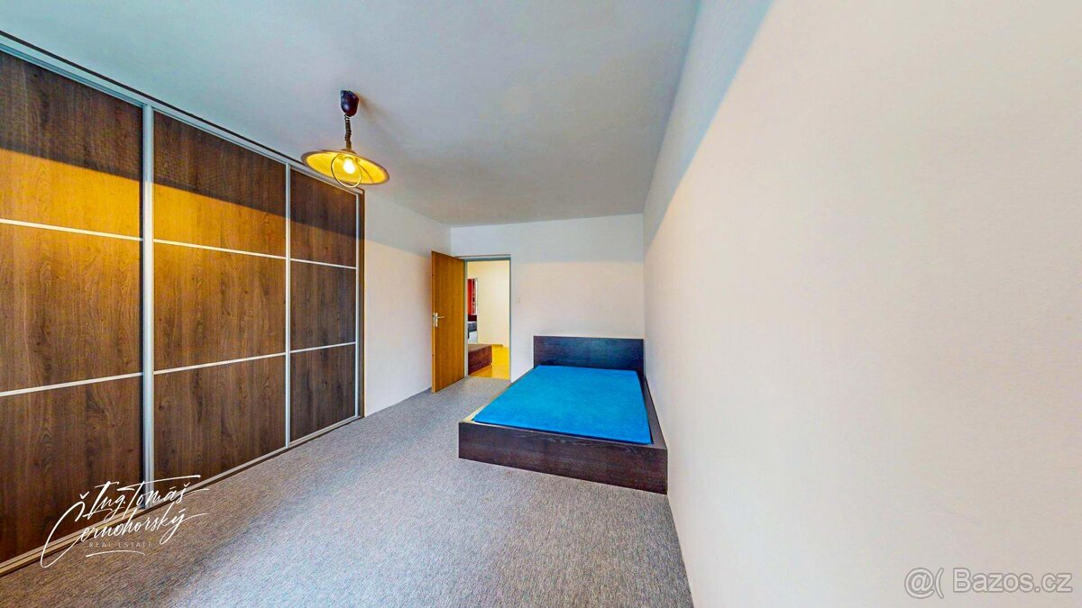 Pronájem krásného 3+1 s pracovnou/šatnou a čtyřmi lodžiemi - 13