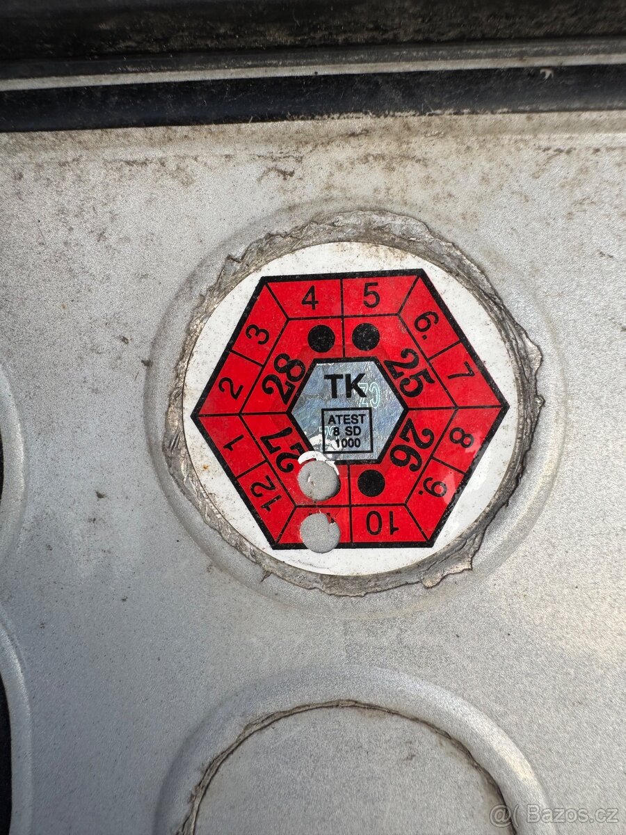 Škoda Octavia 2 2.0 TDI - 13