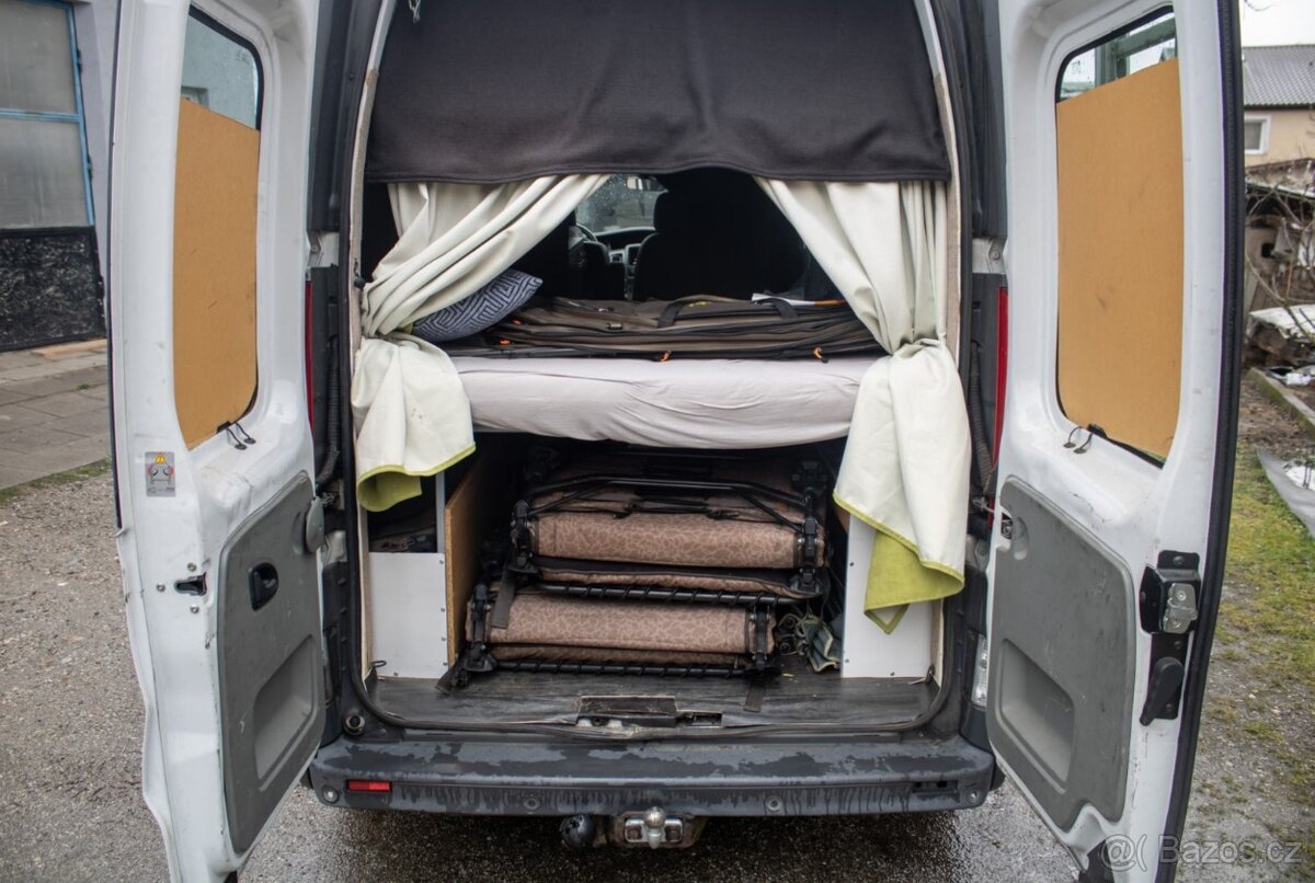 Renault Trafic 2.0 dCi / 84 kW / 2012 / Obytný Van - 13