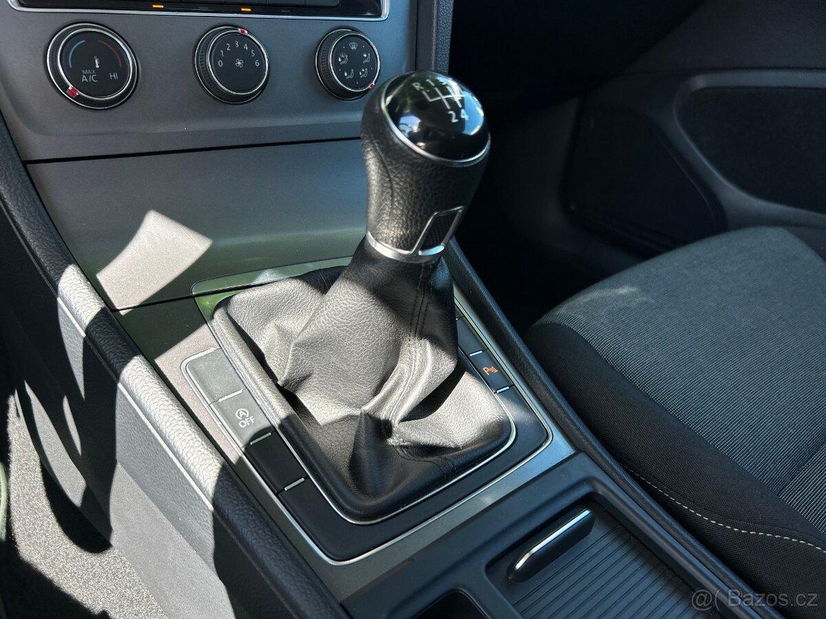 VW Golf 1,2 TSi P+Z Senzory, Klima - 13