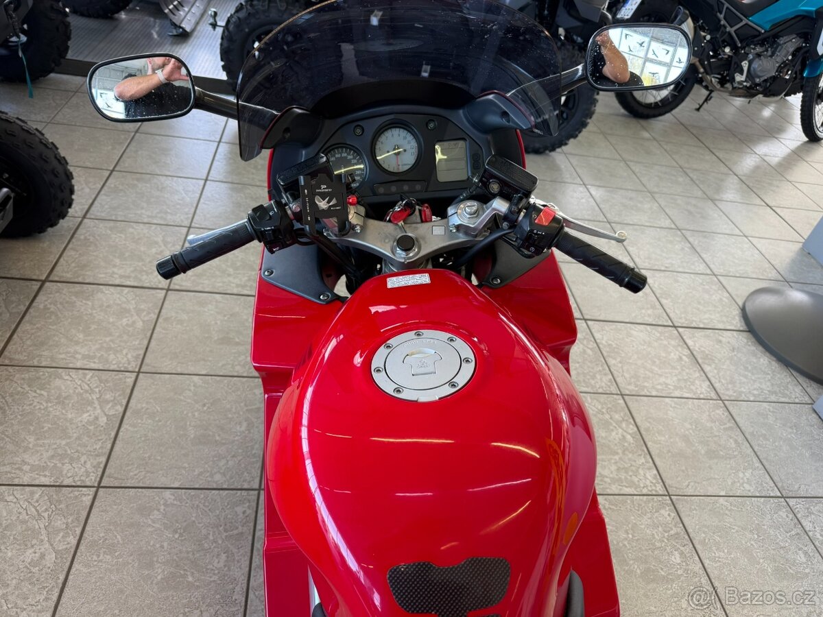 Honda VFR 800 - 13