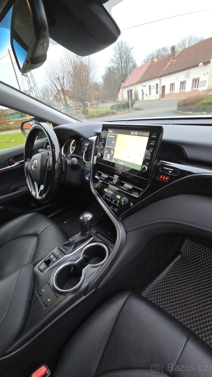 Prodám Toyota Camry Hybrit Executve - 13