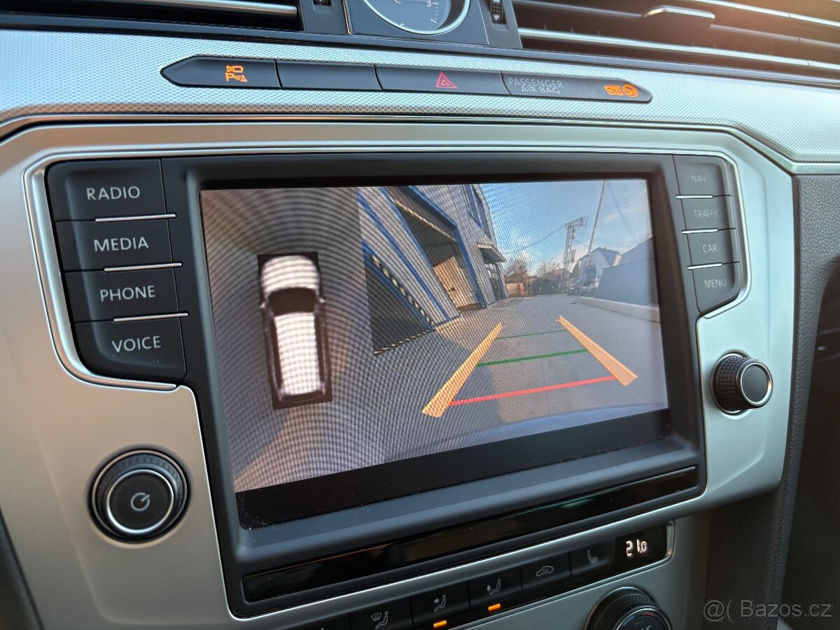 Volkswagen Passat 2.0 TDI - 13