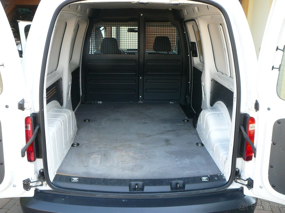 VW CADDY MAXI 2.0 TDI 110KW KLIMA PARKTRONIC ROZVODY 137tisK - 13