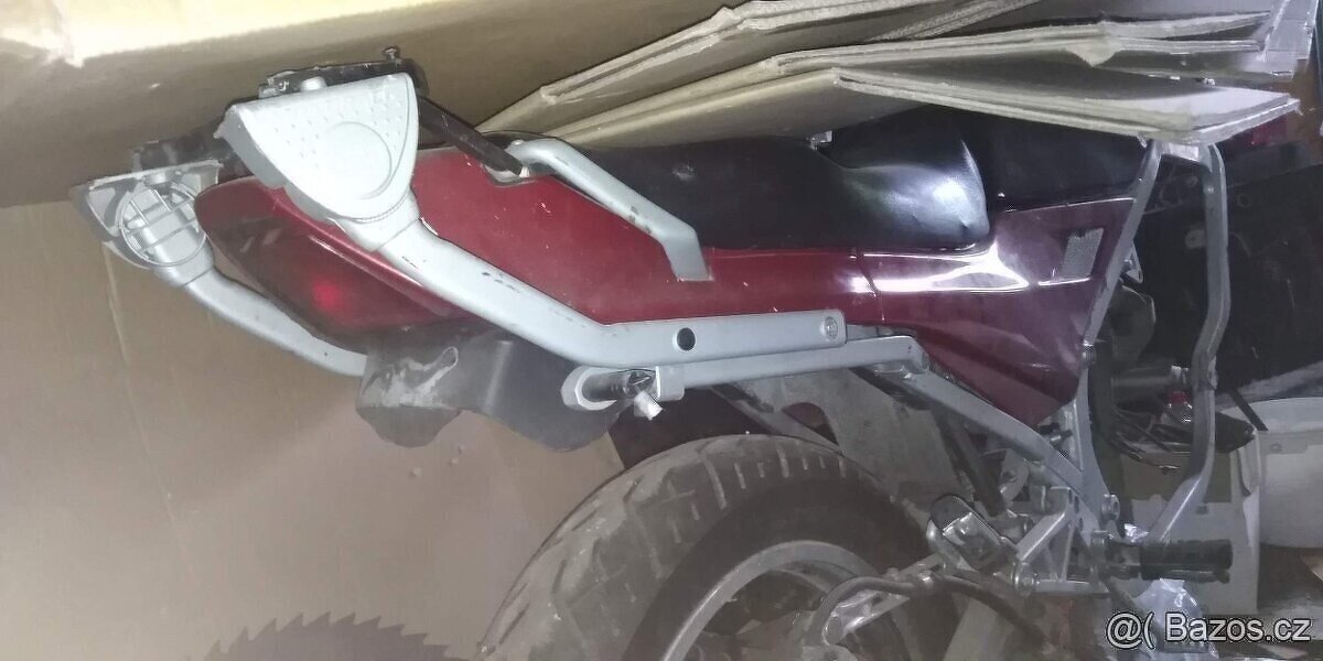 Honda vf1000 f s doklady na opravu - 13