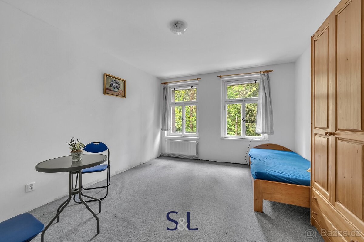 Prodej vícegeneračního domu 538m², zastavěná plocha 507m2, p - 13