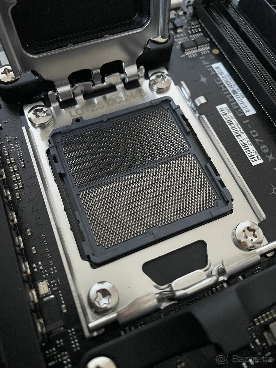 Asus ROG STRIX X870-I GAMING WIFI záruka - 13