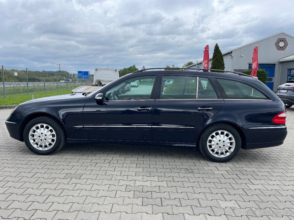 Mercedes-Benz E 270CDI KOMBI - 13