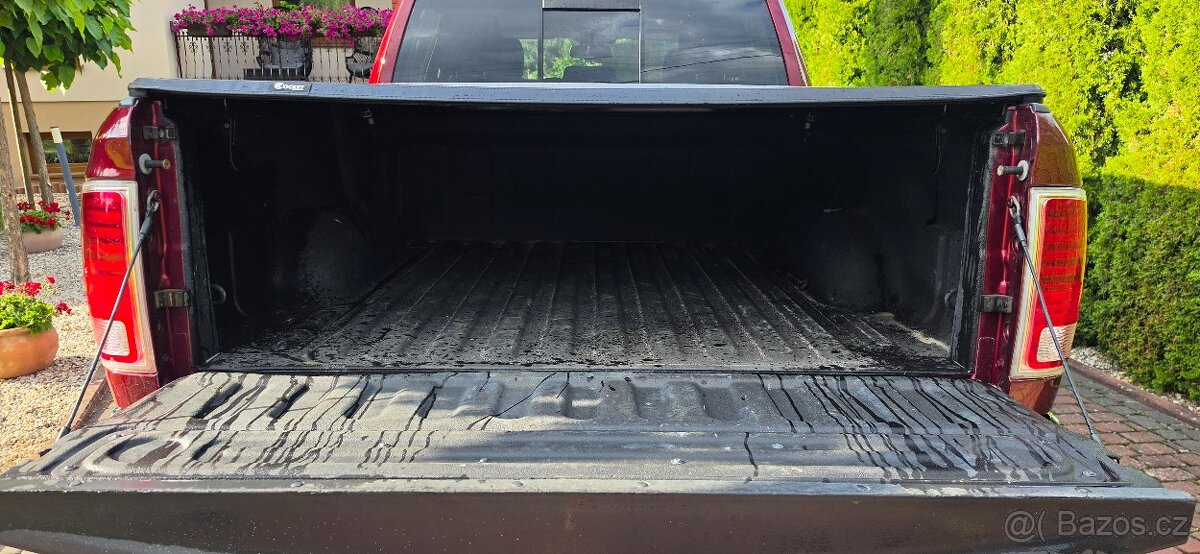 Dodge Ram 1500 Laramie 5.7 HEMI - 13