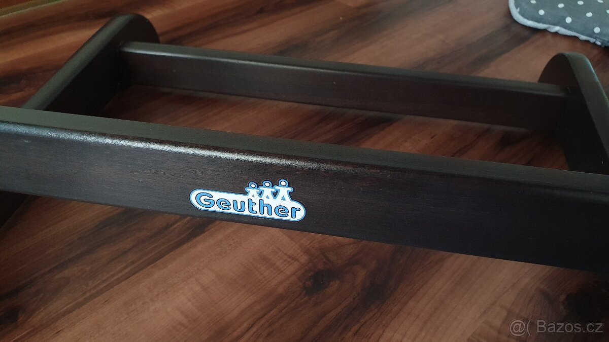 Rostoucí židle dřevěná + výbava - 13