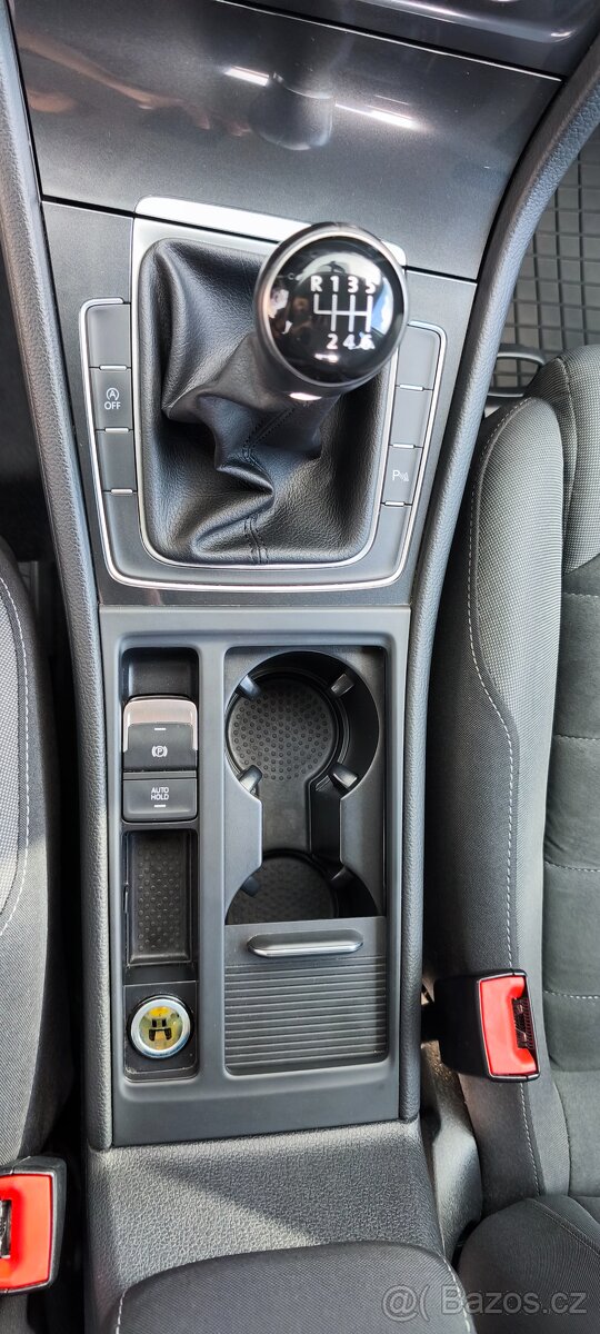 VW Golf 7 VII 1.0TSI,LED,Serv. kniha,1.maj,Nová STK - 13
