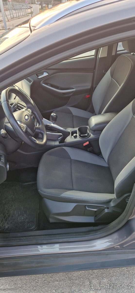 FORD Focus - 13
