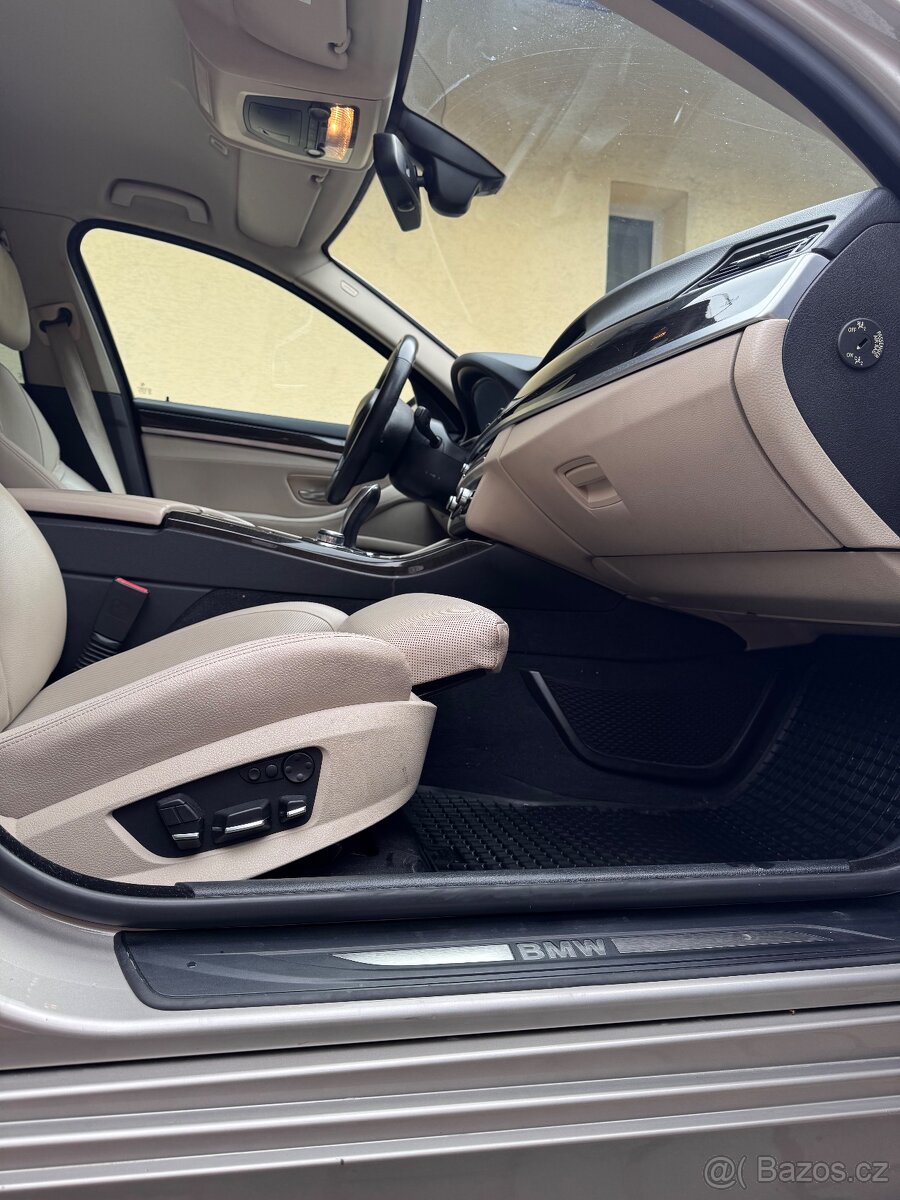 BMW Řada 5, 530d xDrive 190kw - 13