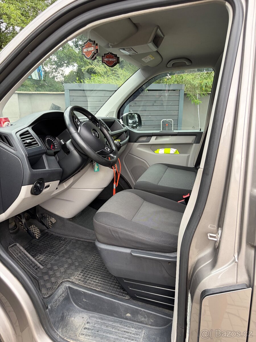 VW Transporter T6 - 13