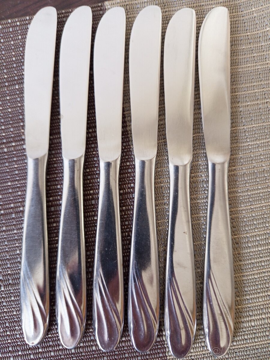 RETRO RUSKE PRIBORY-TOP STAV - 13