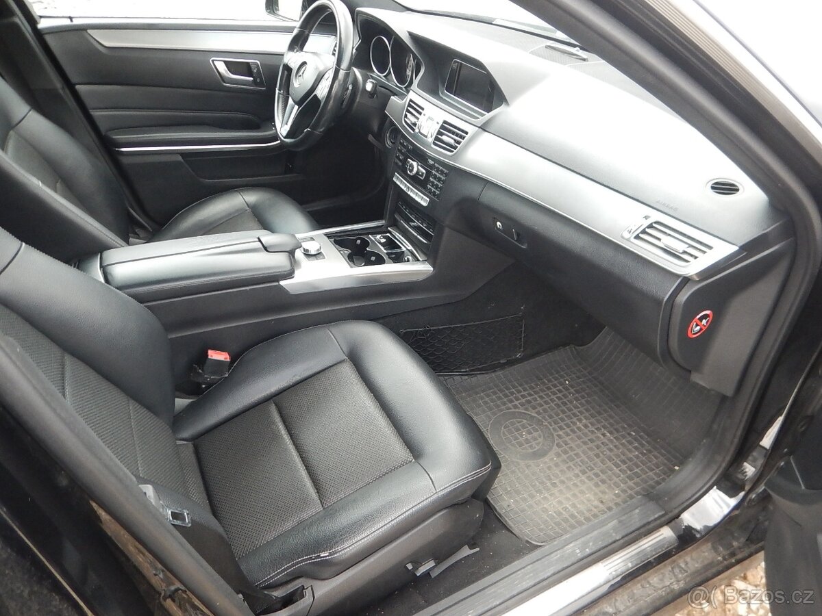 MB E 220 CDI, DIGIKLIMA, TAŽNÉ - 13