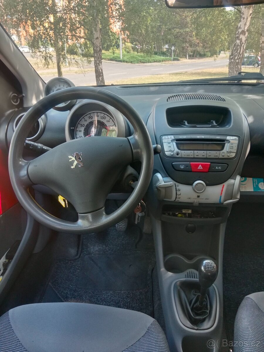 Peugeot 107 - 13
