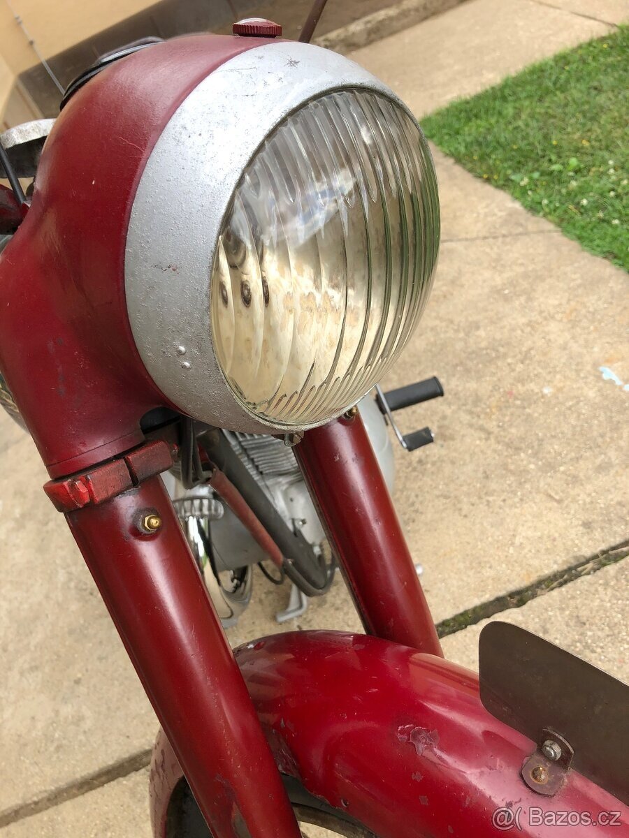 Ogar 350 typ 12, pérák 350 r.v. 1948 - výrobní číslo 132 - 13