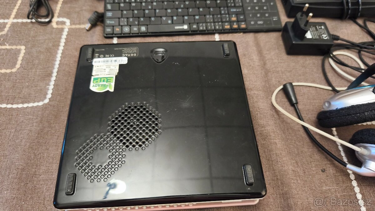 mini PC sestava Zotac,sluch, router,bezdrátová kláv. s touch - 13