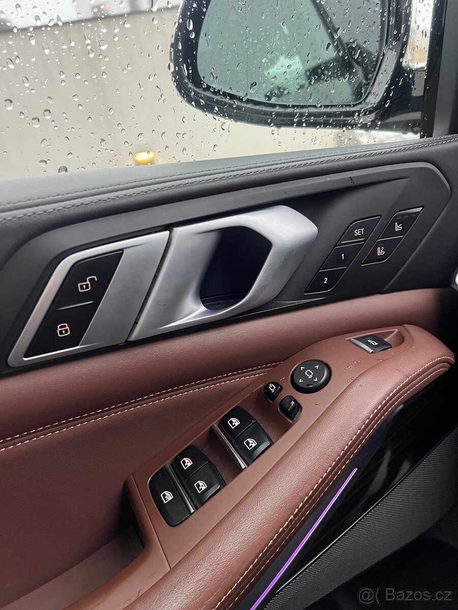 BMW X5 M50d TOP VÝBAVA LASER PANO DPH - 13
