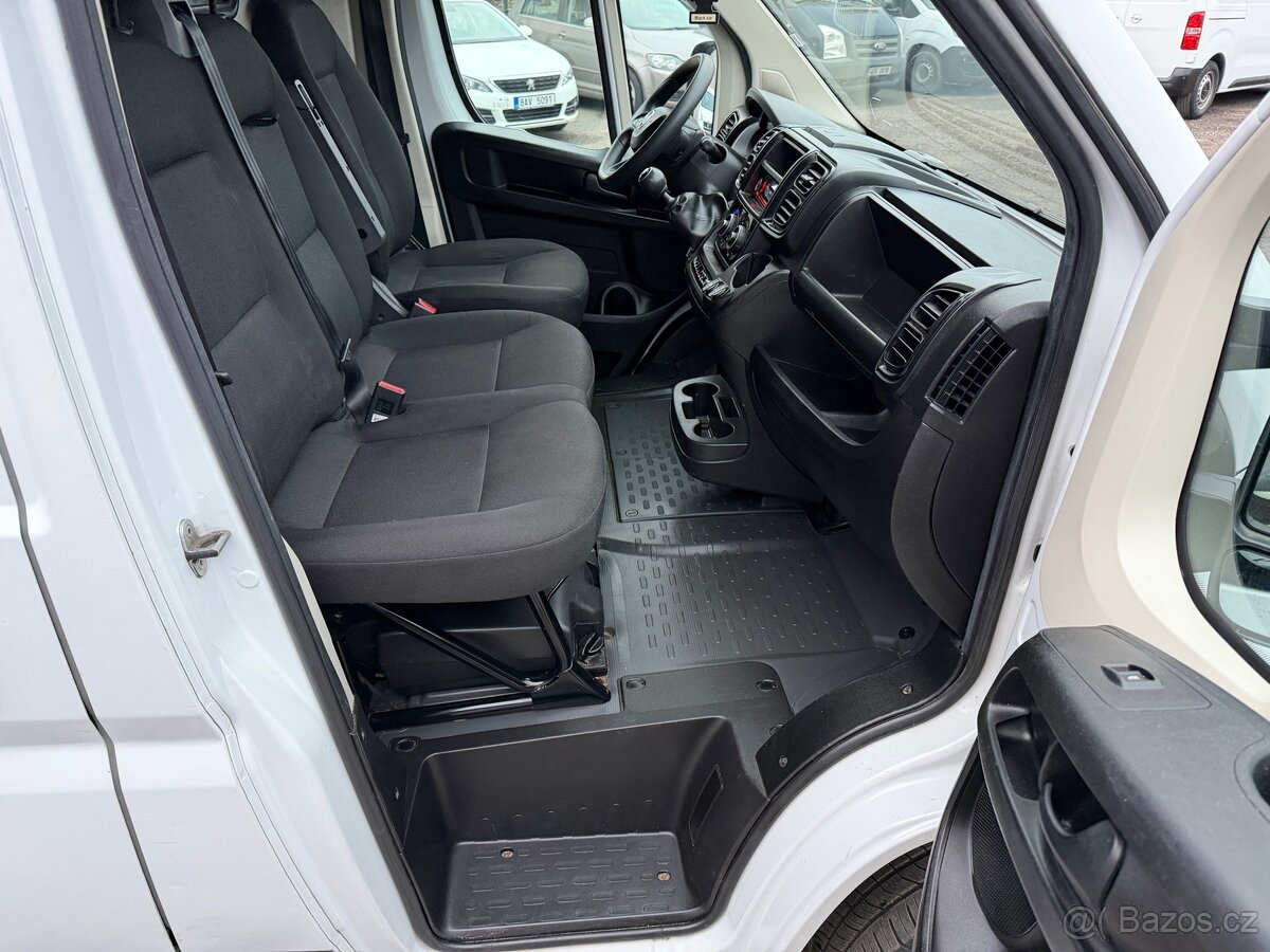 Fiat Ducato 2.2MTJ 120 30 L1H1 4d CZ DPH rok 7/2023 - 13