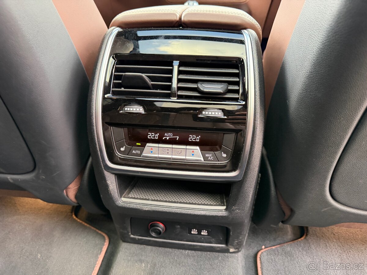 Bmw x7 3.0d,ČR,99tkm,individual - 13