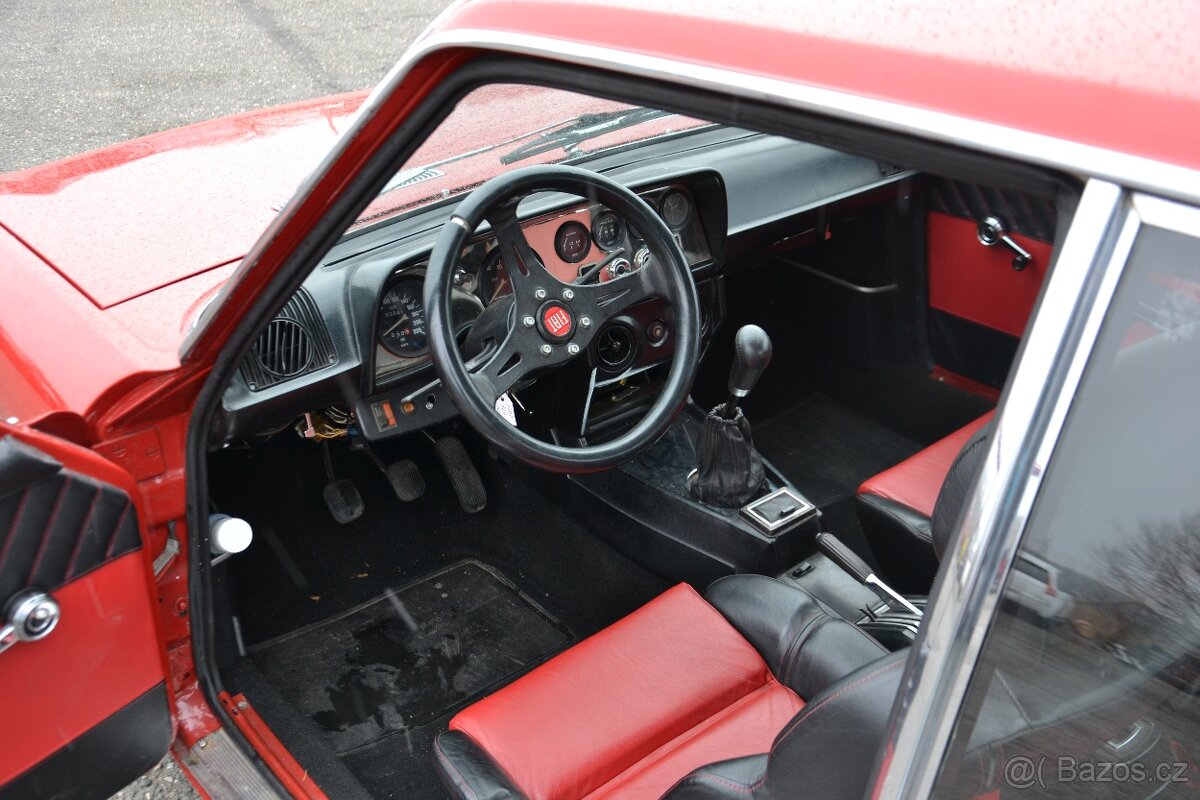 FIAT 124 coupe r.v.1971 - 13