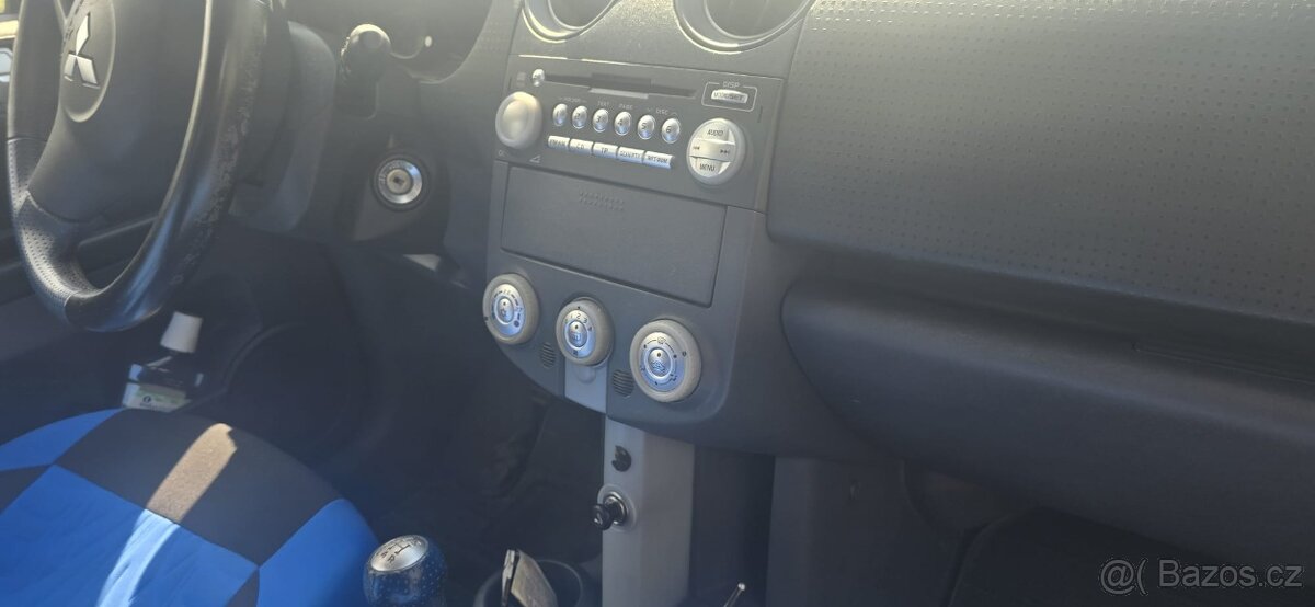 Mitsubishi colt - 13