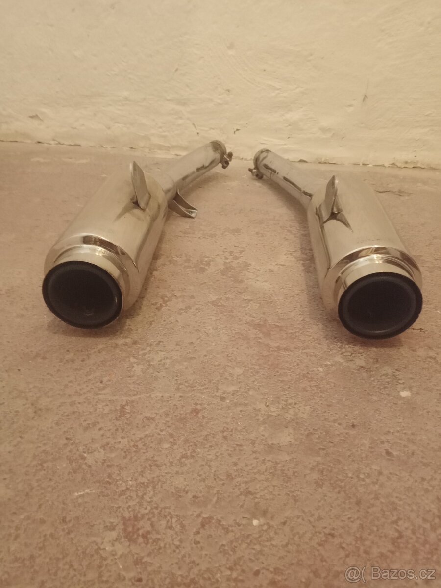 Suzuki GSX 1400 - 13