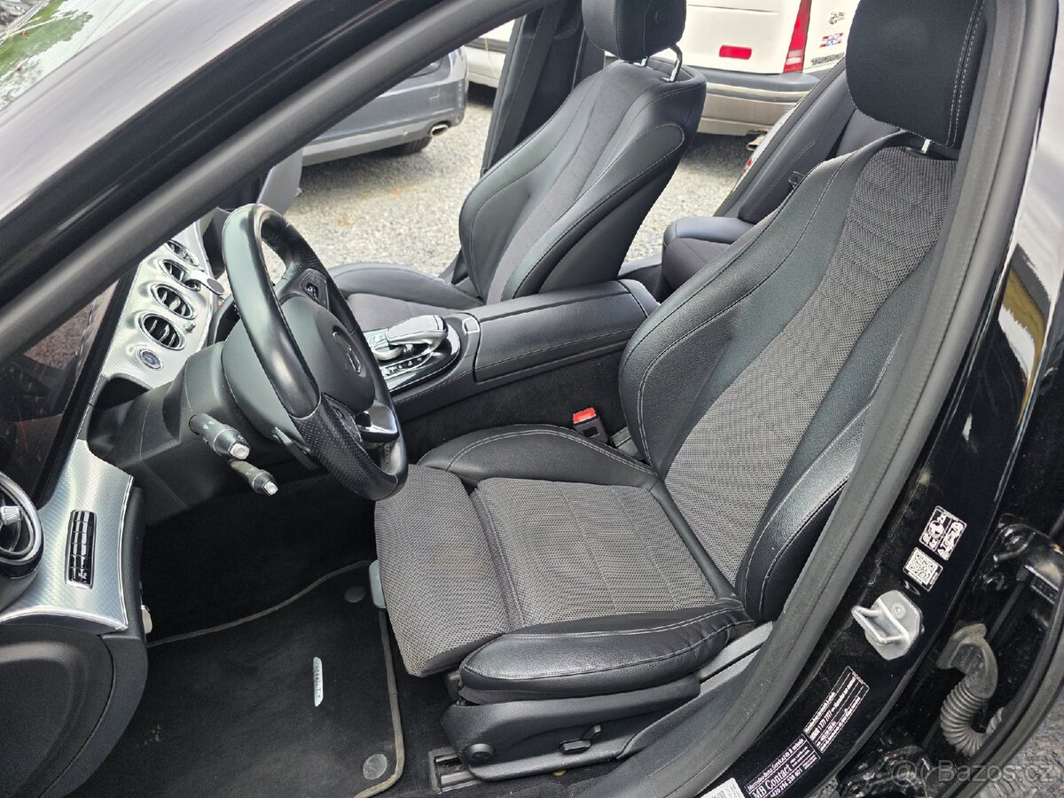 Mercedes-Benz Třídy E 220CDI 4-MATIC - 13
