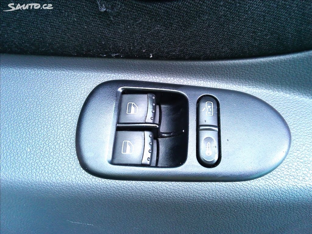 Prodám Seat Leon 1.6, 16 V - 13