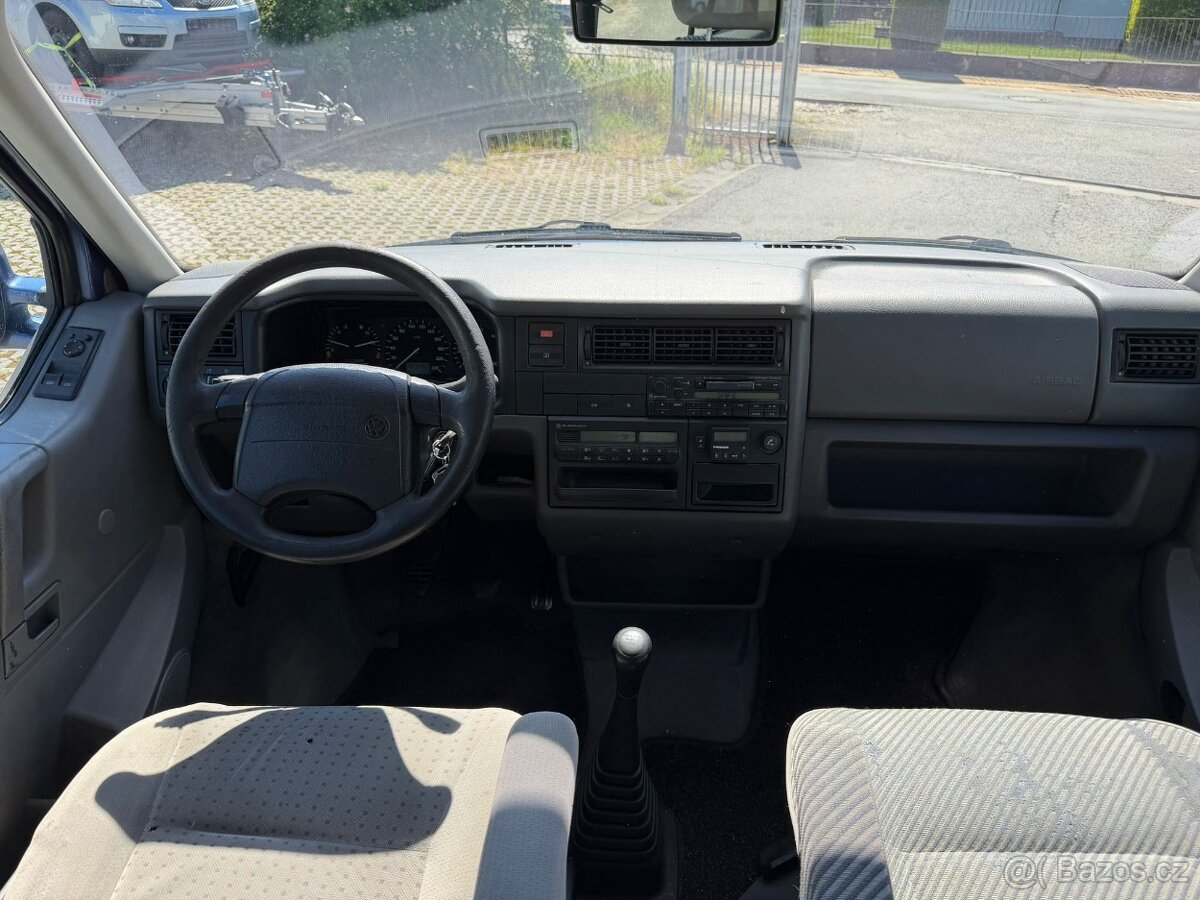 Volkswagen multivan - 13