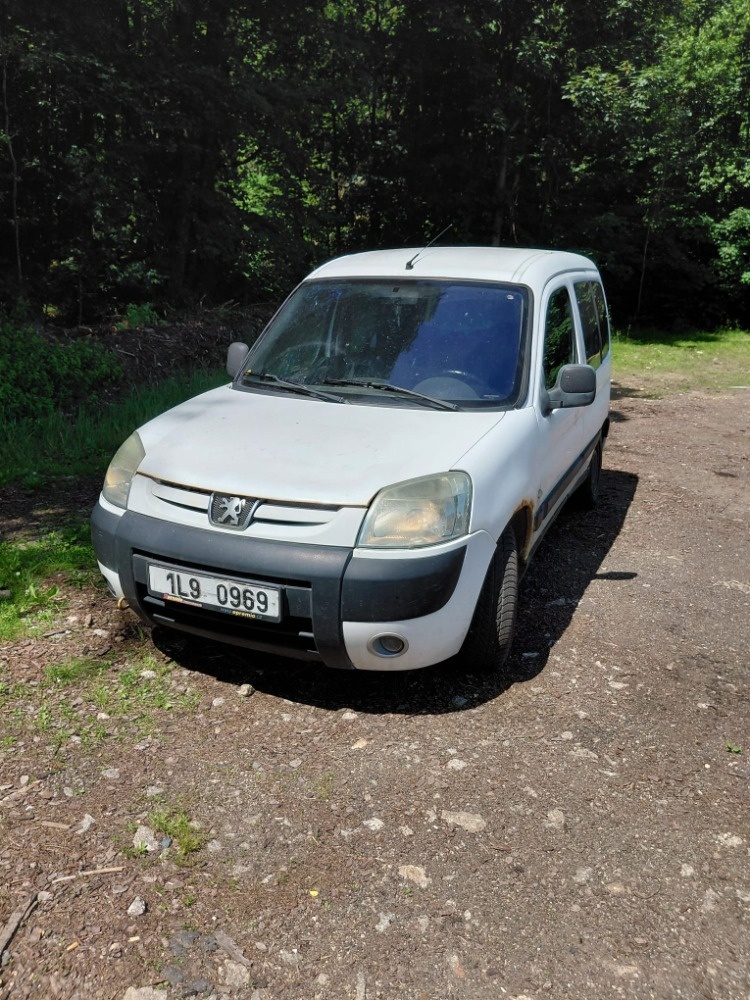 Prodám Peugeot Partner 5 místný - 13