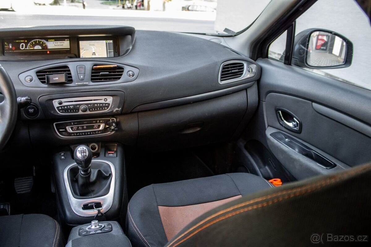Renault Mégane Scénic 3 96kW MT/6 2011 Nova STK - 13