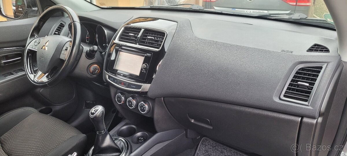 Mitsubishi ASX 1,6i 86kW benzín - 13