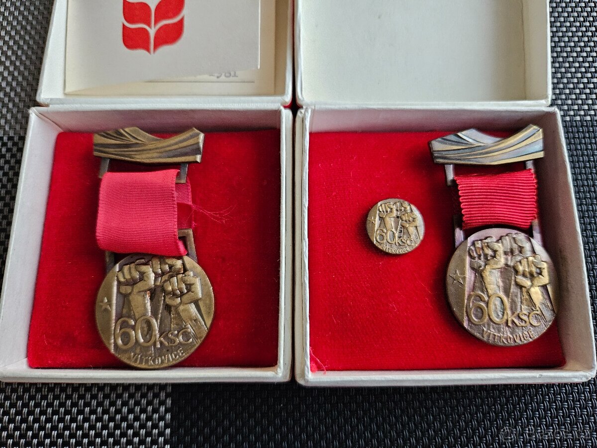 Vyznamenání, medajle a odznaky - 13