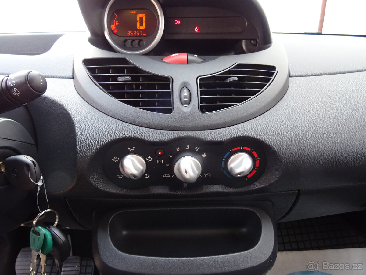 Renault Twingo 1.2i,1majČR,S.kniha,35tkm,STK:09/2027 - 13