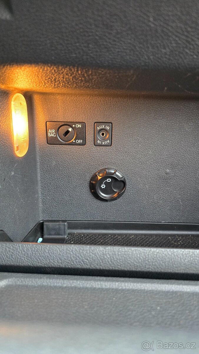 Volkswagen Caddy Maxi, 7 míst, 1.6tdi - 13