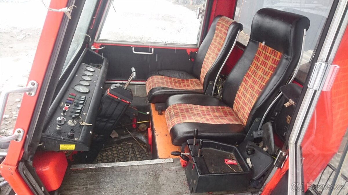 Kassbohrer PB pistenbully lavina prinoth BV206 - 13