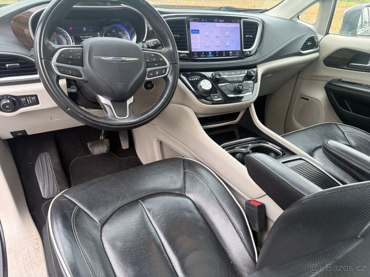 Chrysler Pacifica 3,6 RU Limited Radar 360 2022 - 13
