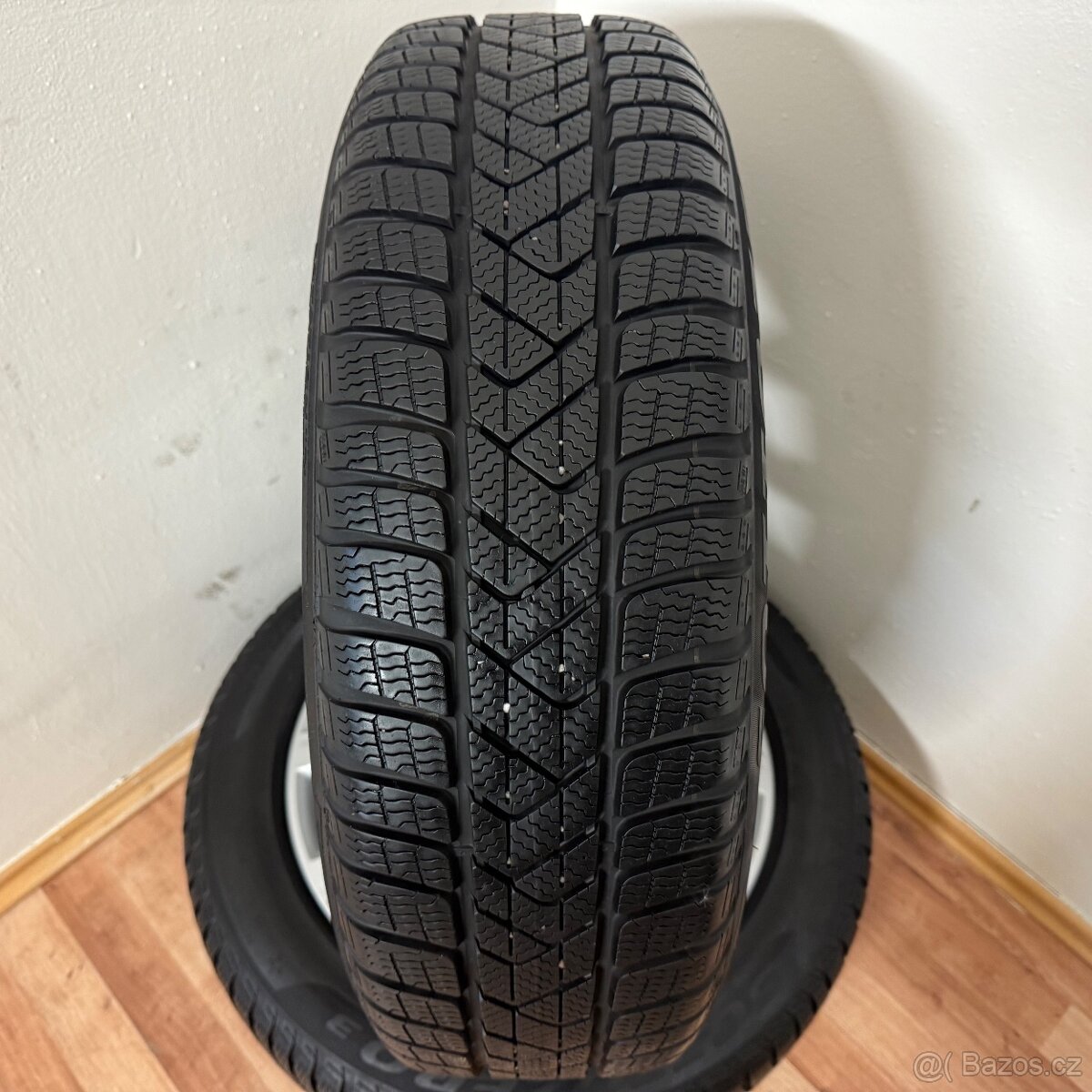 BMW X1 F48 5x112 R17 ET39+ZIMNÍ 205/60R17 7/5mm - 13