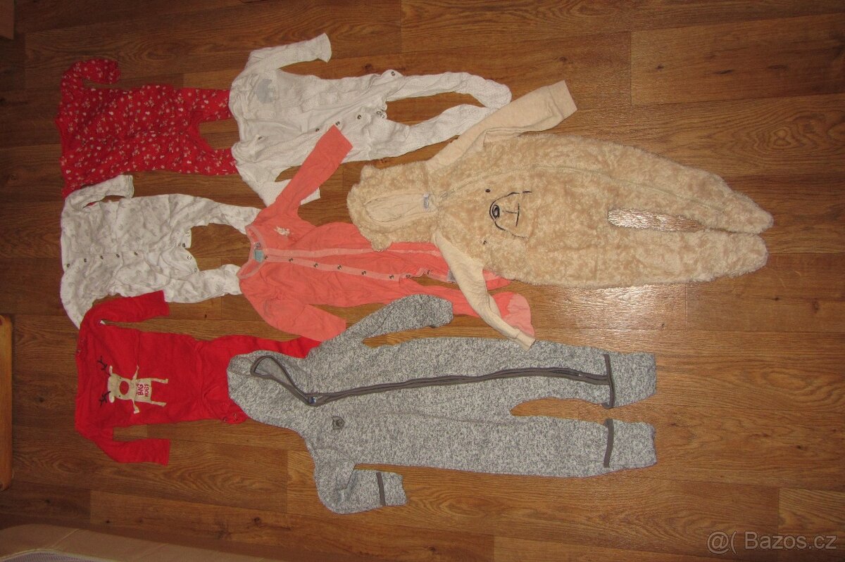 Dětské oblečení velikost 74/80 pro holčičky. - 13