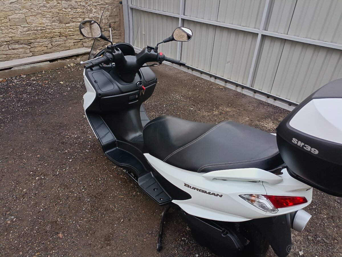 Suzuki Burgman 125i ABS rv. 2019 Cz doklady v ceně - 13