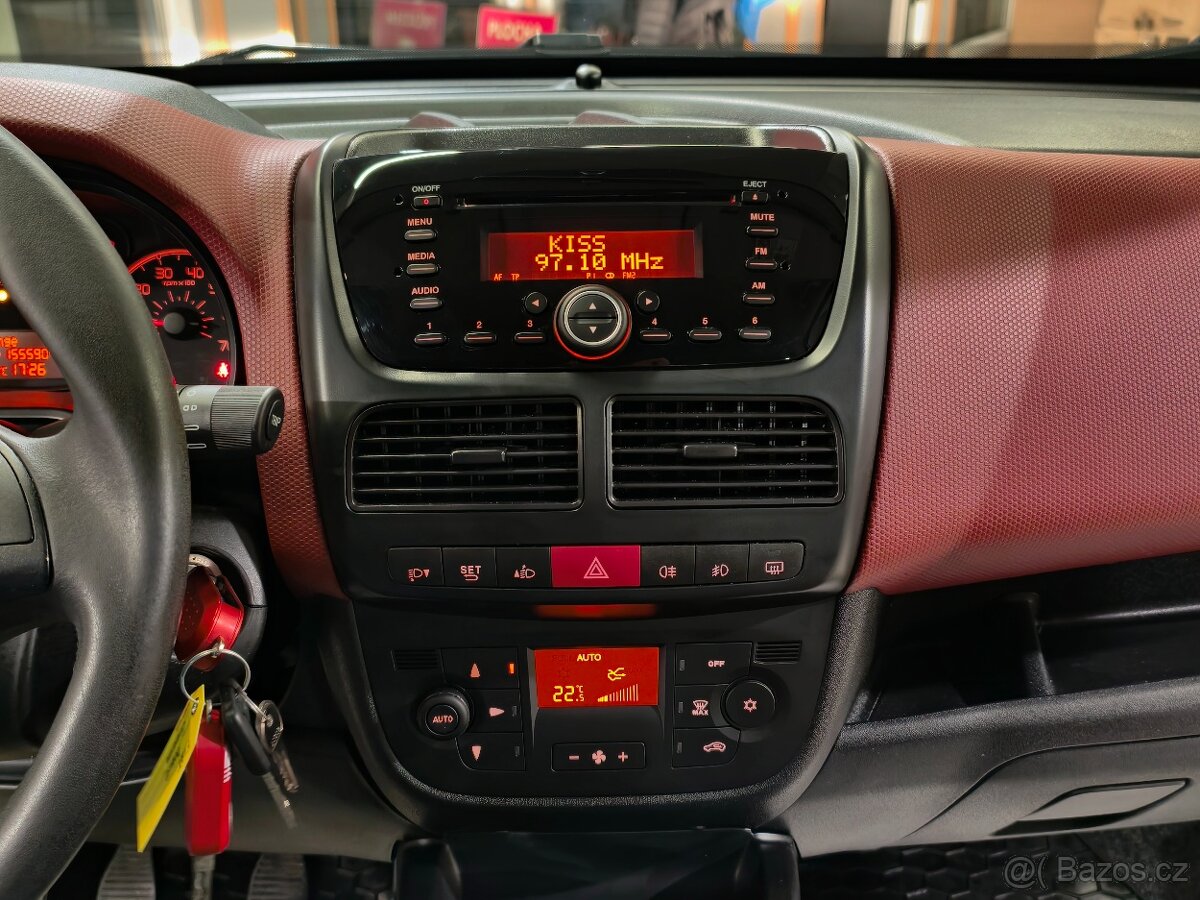 Fiat Dobló 2.0MJT 99kW KLIMA VÝHŘEVY, PDC - 13