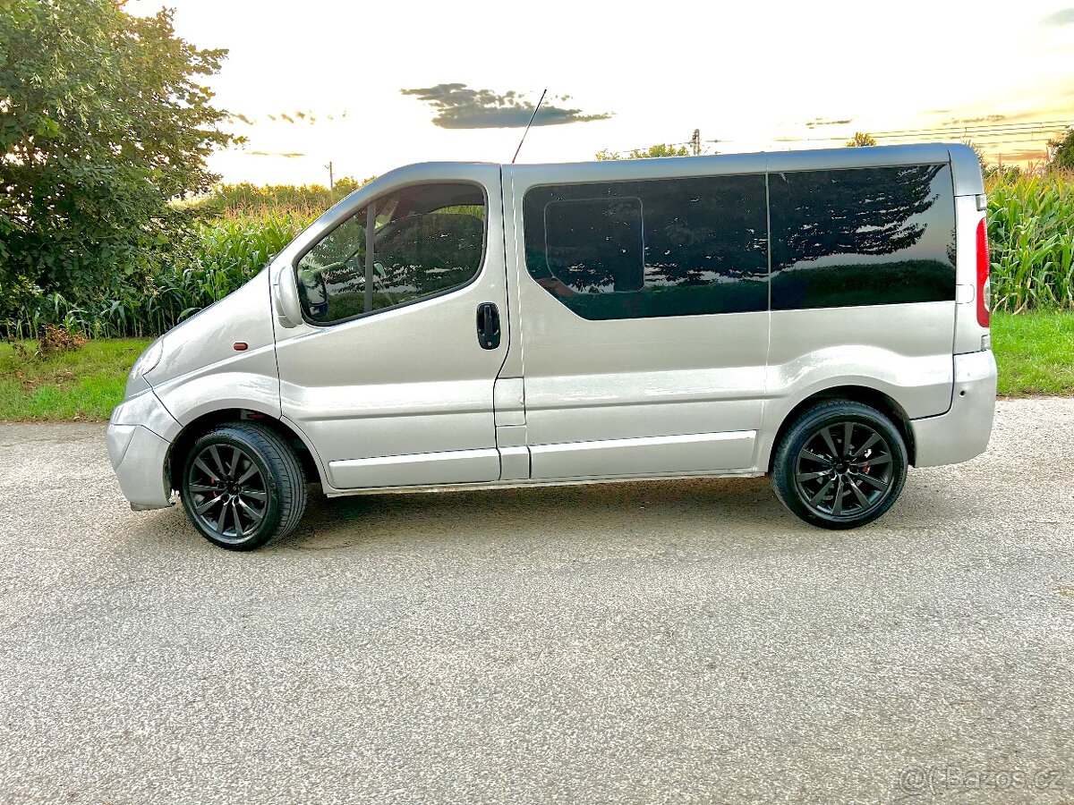 Opel Vivaro 2.0 - 13