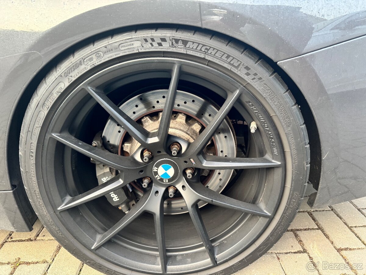 Bmw M4 Competition Individual - 13