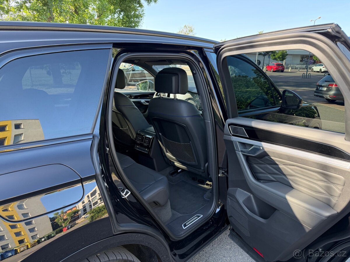 VW Touareg R 462HP TFSI - 13