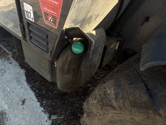 MASSEY FERGUSON teleskopický manipulátor - 13