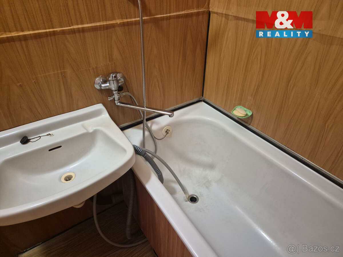 Prodej bytu 2+1, 49 m², Beroun, ul. Košťálkova, lodžie - 13